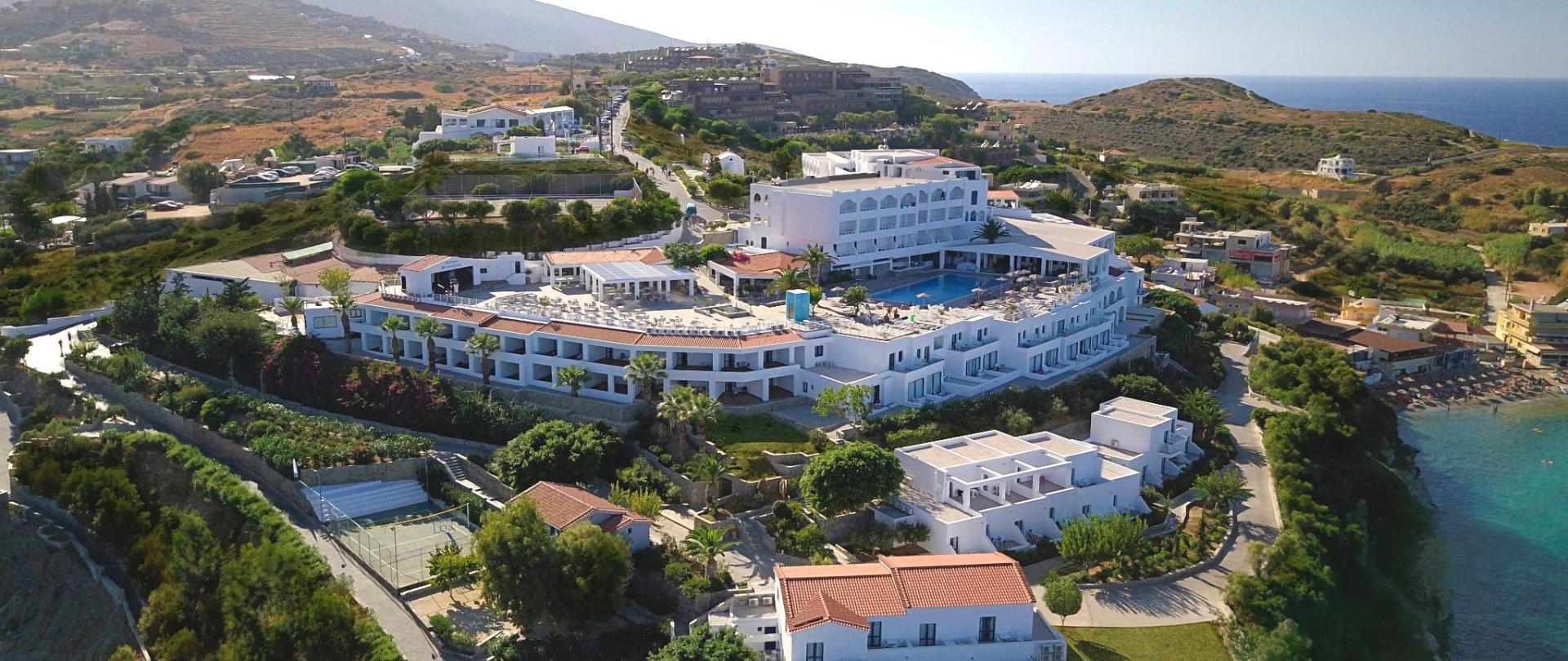 Peninsula Resort & SPA photo